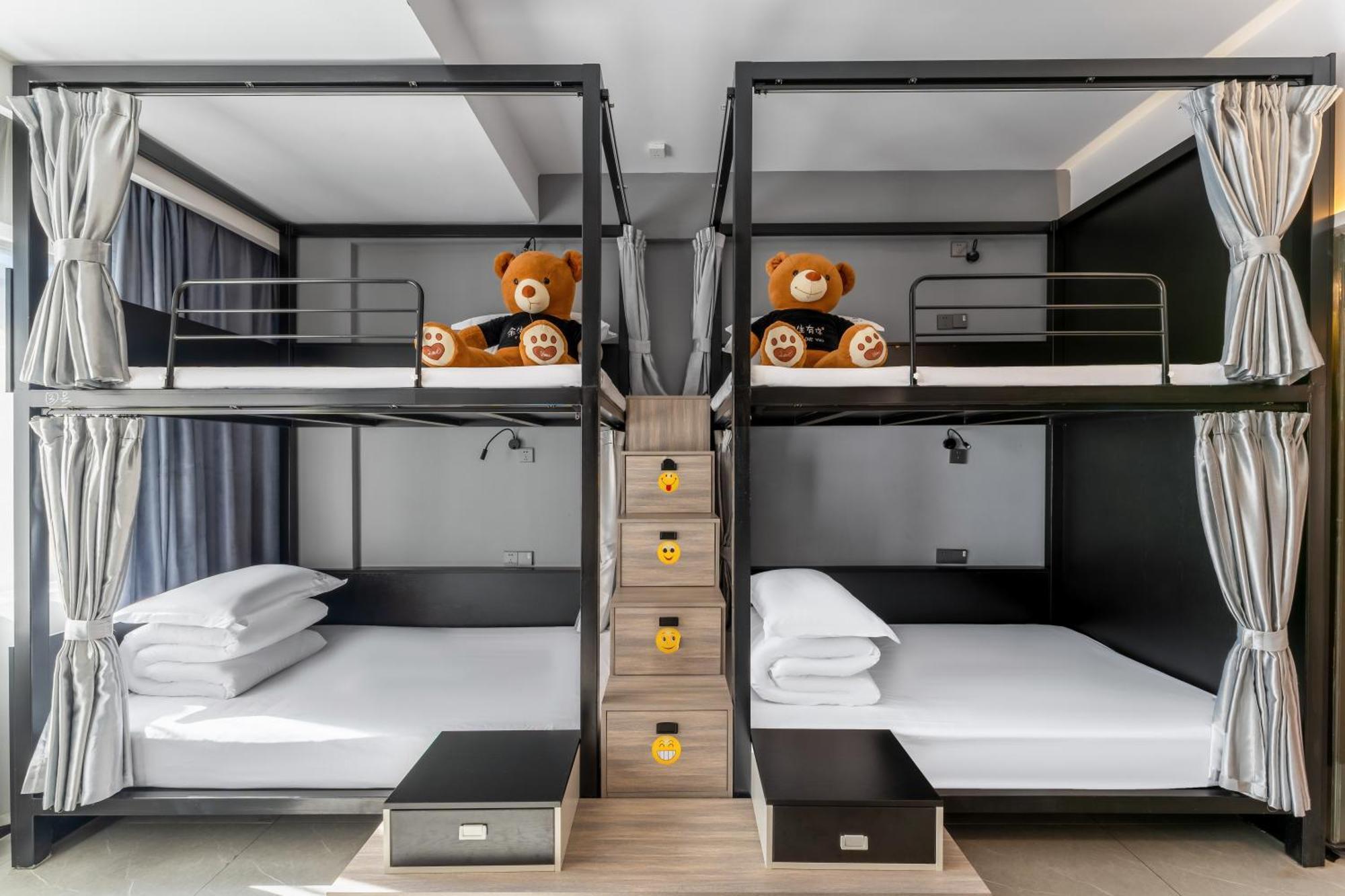 Yangshuo Emoji Youth Hostel Exterior photo